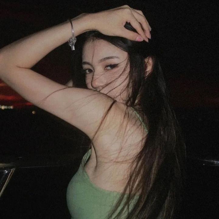 不愿恋爱的雀斑小姐